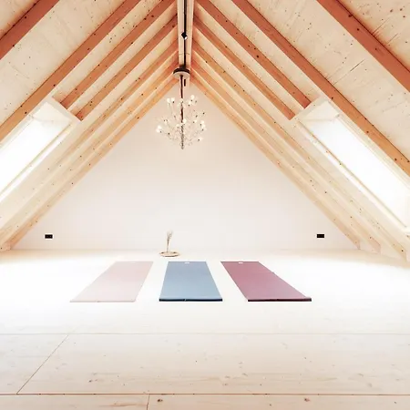 Das Farmhaus - Premium Ferienhaus - Auf Den Moselhoehen - Pool, Sauna, Kino, Garten ロッジ *