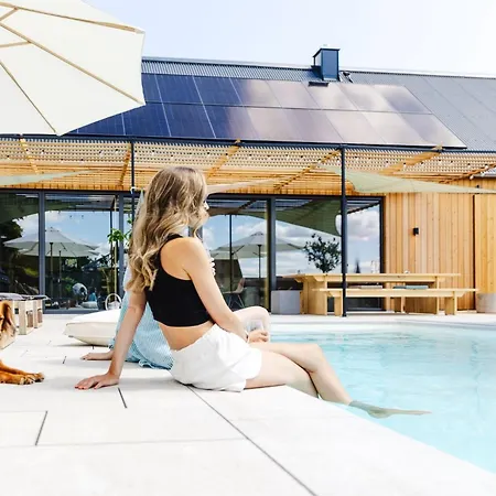 Das Farmhaus - Premium Ferienhaus - Auf Den Moselhoehen - Pool, Sauna, Kino, Garten